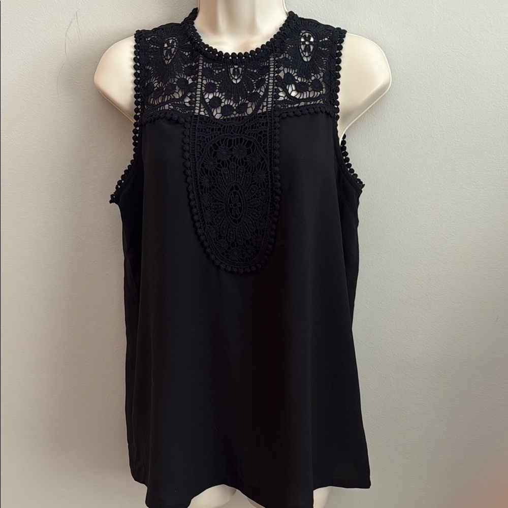 Halogen Women's Black Crochet Yoke Sleeveless Top